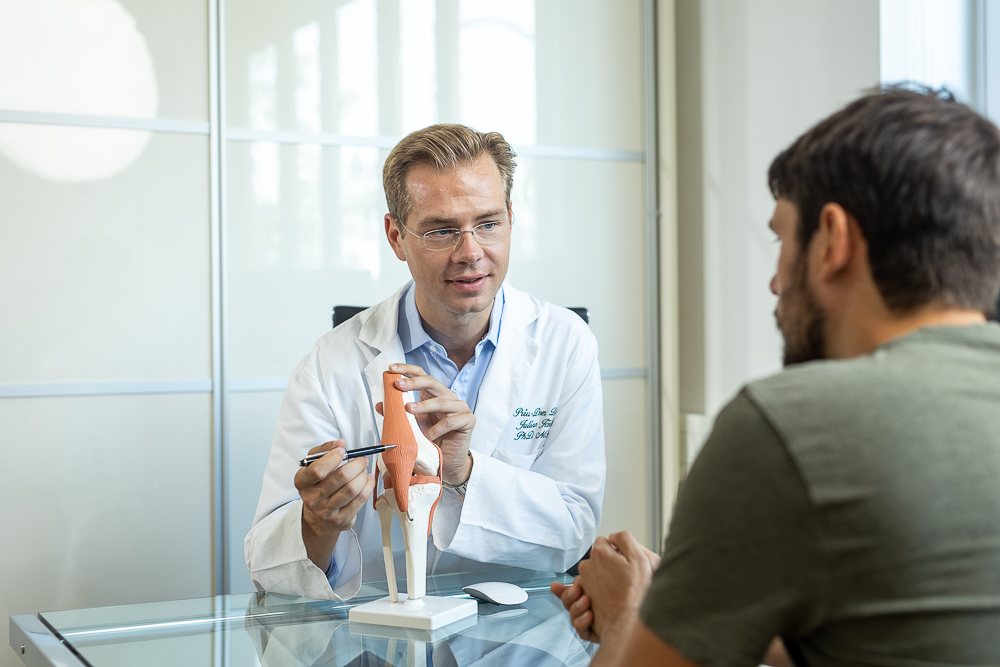 Besprechung anhand Modells Dr. Jöstl